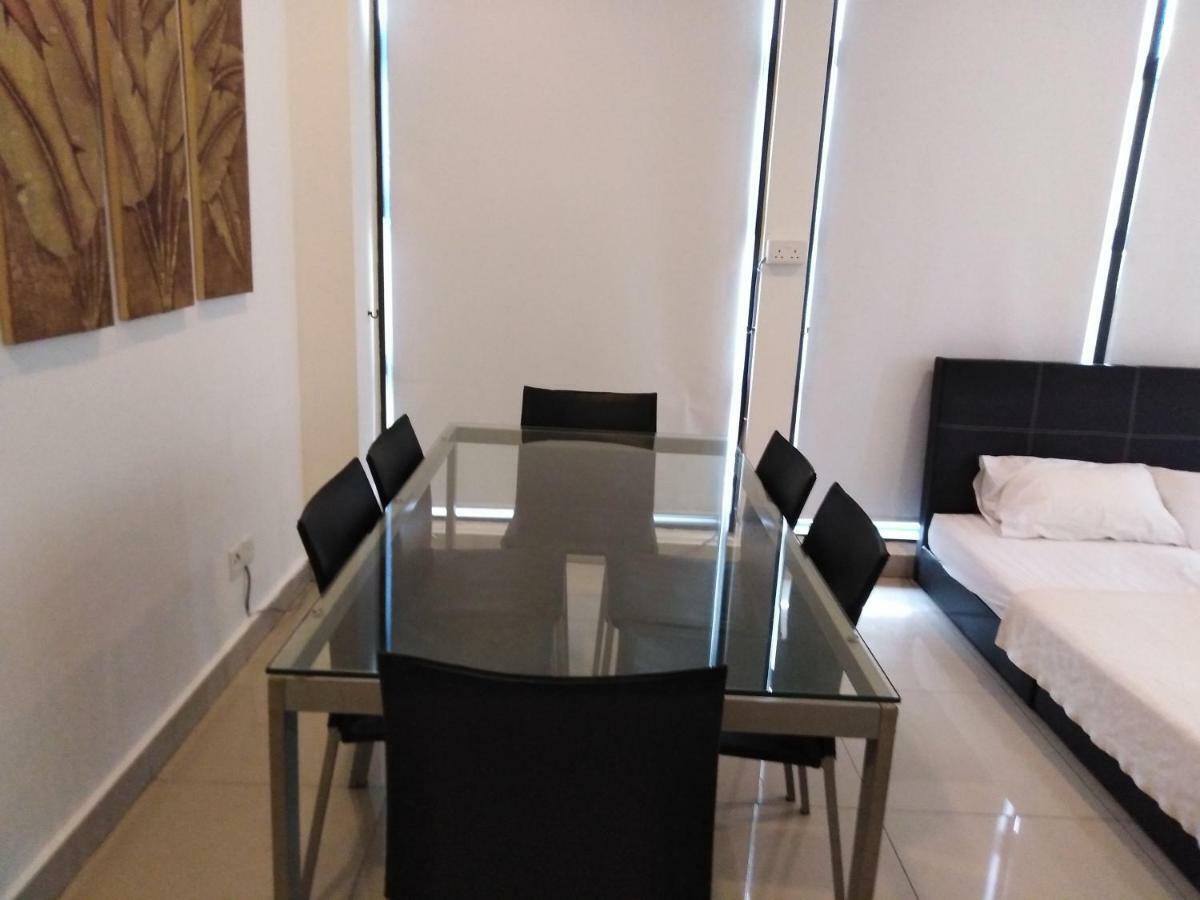 Pj5 Soho By Wsy Apartment Петалинг Джая Екстериор снимка